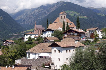 Poster - Pfarrkirche und Mausoleum in Schenna