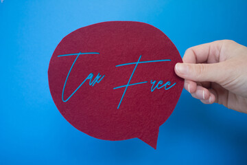 Aufkleber - Speech bubble in front of colored background with Tax Free text.