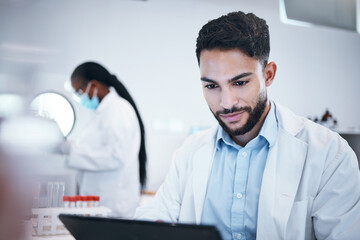 Aufkleber - Science, research and tablet with man in laboratory for medicine, pharmacy and healthcare vaccine. Medical, internet and technology with expert reading data for experiment, investigation and cure