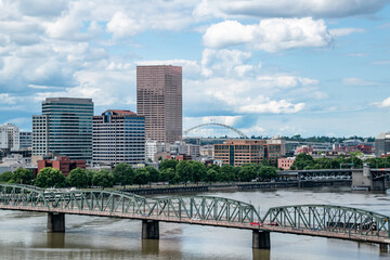 Wall Mural - portland, OR City Skyline with Willamette River and Bridge
