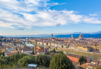 Canvas Print - Firenze (Italy) - A view of artistic historical center of Florence, the capital of Renaissance culture and Tuscany region, with Ponte Vecchio and landscape from Piazzale Michelangelo square