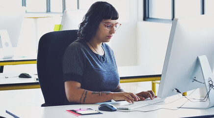 Aufkleber - Computer, startup or focus woman in office typing for cybersecurity, app coding or networking. Research, desk or employee working on tech for software code, programming or SEO website server review