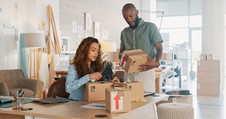 Poster - Man, woman and tablet for online shopping logistics, e commerce shipping boxes or retail shopping ecommerce. Technology, small business and product delivery management for talking black man and woman