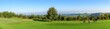 © ARochau - Panorama einer Spielbahn beim Golf mit einer Spielgruppe
