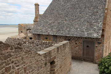 Wall Mural - ramparts in le mont-saint-michel in normandy (france)