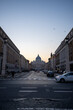 Widok na Watykan z Rzymu, plac świętego Piotra i bazylikę, zachód słońca bezchmurne niebo