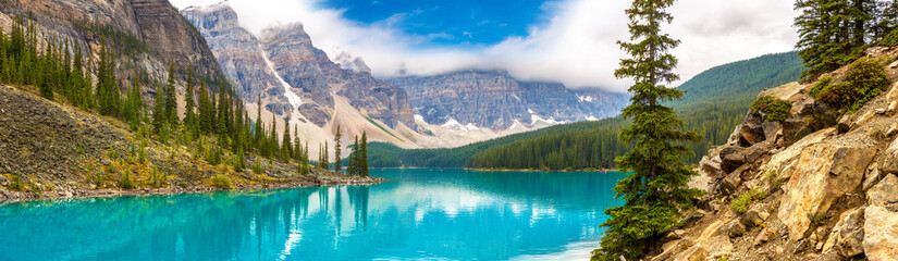 Wall Mural - Lake Moraine, Banff National Park