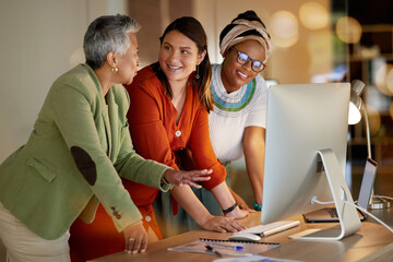 Aufkleber - Collaboration, communication and a business woman with her team, working on a computer in the office at night. Teamwork, diversity and coaching with a senior female manager training her staff at work