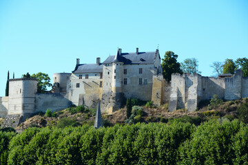 Chinon - ville et château - Indre et Loire - Centre Val de Loire