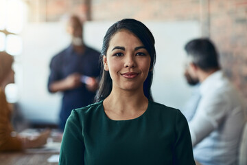 Aufkleber - This is what I call a strategy session. Cropped portrait of a young businesswoman sitting in the boardroom during a presentation.