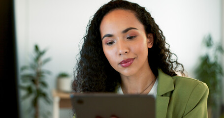 Poster - Business woman, face or thinking on tablet in digital marketing office, web design studio or advertising branding startup. Zoom, mature ceo or manager on technology for website innovation or ideas