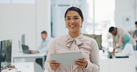 Aufkleber - Face, tablet and business woman in office with vision, mission and success mindset. Technology, leadership and female with touchscreen for marketing research, email or internet browsing in workplace.
