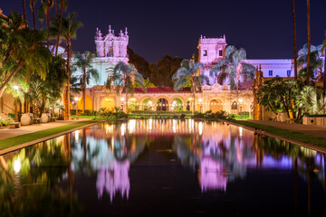 Fototapete - San Diego, California, USA City Park at Night