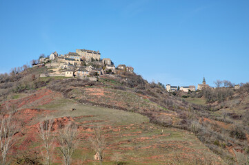 Wall Mural - Vue sur le village de Panat - Commune de Clairvaux d'Aveyron dans le département de l'Aveyron en région Occitanie