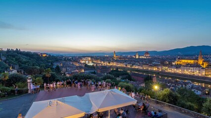 Canvas Print - Skyline aerial view of Arno River day to night transition timelapse, Ponte Vecchio from Piazzale Michelangelo after sunset, Florence, Italy. Crowd on viewpoint. Colorful sky. Evening mist