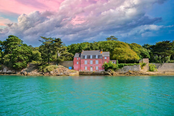 Typical pink house in Morbihan gulf.