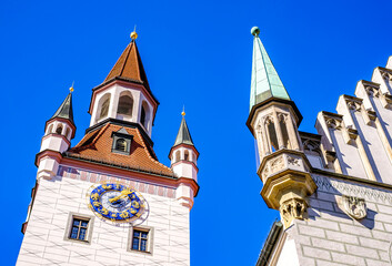 Wall Mural - new city hall in Munich at the Marienplatz