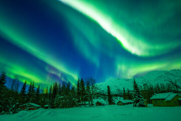 aurora in wisemen, alaska