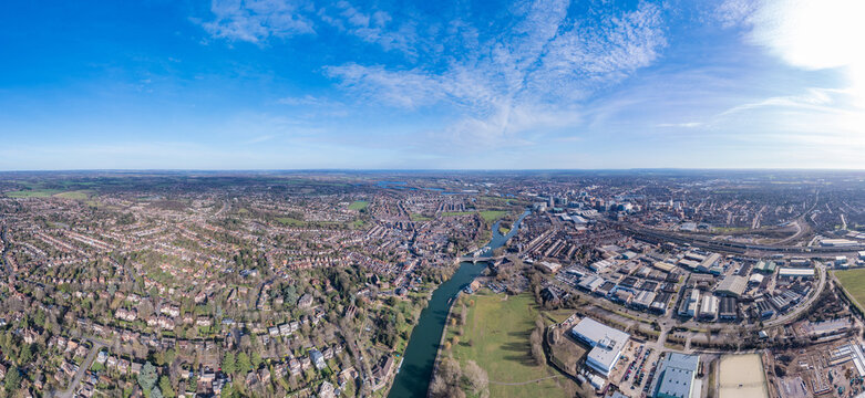 beautiful aerial panorama view of the reading, berkshire, england