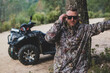 © jordirenart - hombre con Quad