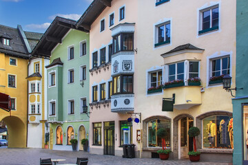 Fototapete - Street in Kitzbuhel, Austria