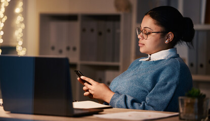 Poster - Business woman, phone and typing in office at night, texting or social media in workplace. Bokeh, overtime technology and female employee with mobile smartphone for web scrolling or internet browsing
