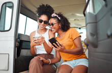 Black Friends, Phone And Social Media Travel In Communication Together For Road Trip Adventure. Happy And Excited African American Women Sharing Moments Of Traveling On Mobile Smartphone For Vacation