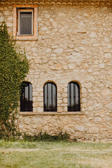 Wall Mural - Façade de la bastide provençale en pierre