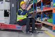 © Washburn - Store clerks inspect products, warehouses, industrial and logistics supply chains.
