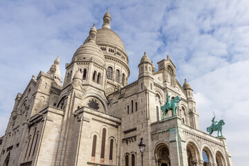 Canvas Print - The Sacre Coeur Basilica, Paris, France