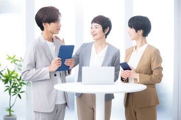 新人社会人を励ます女性上司