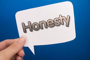 Aufkleber - Speech bubble in front of colored background with Honesty text.