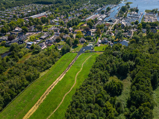 Wall Mural - Blick auf den Ortsteil Oud Lossdrecht bei Loosdrecht. Provinz Nordholland in den Niederlanden