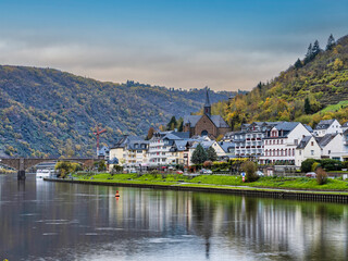 Wall Mural - Cochem village buildings on Moselle river in Cochem-Zell district in Rhineland-Palatinate, Germany