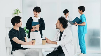 Sticker - 会話する医療従事者のグループ　医師　看護師