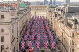 Fototapeta Przestrzenne - London Street Full Of British Flags