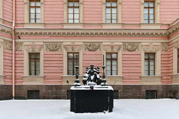 Wall Mural - Saint Michael's Castle - Saint Petersburg, Russia