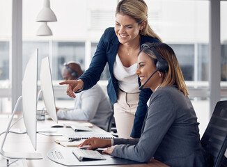 Poster - Call center woman, computer and coaching for learning, reading and customer support with happiness at job. Indian telemarketing consultant, mentor and crm training with pointing at monitor at table