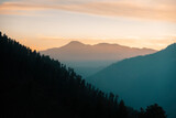 Fototapeta Na ścianę - Sunset in the valley of Manali, Himachal Pradesh