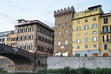 Wall Mural - Palaces along the Arno River in Florence, Tuscany, Italy