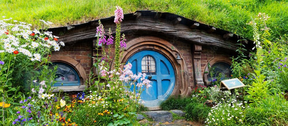 MATAMATA- NEW ZEALAND -NOVEMBER -2- 2022: Hobbiton - movie set created ...