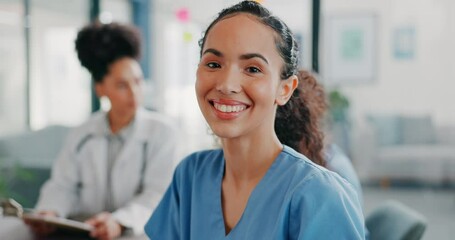 Canvas Print - Worker, face or nurse in hospital meeting for medical student, life insurance medicine or treatment training. Smile, happy or healthcare woman in portrait, teamwork collaboration or clinic planning