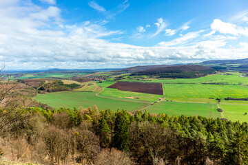 Wall Mural - Frühlingsspaziergang durch die wunderschöne Vorderrhön zwischen Bernshausen & Urnshausen - Thüringen - Deutschland