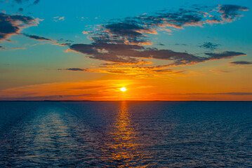 Wall Mural - Sunrise over the baltic sea