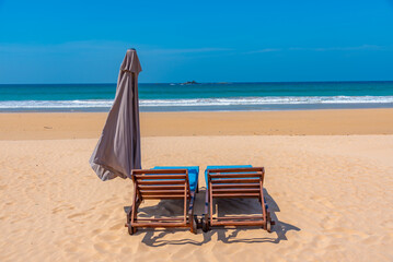 Canvas Print - Sunbeds at Bentota beach, Sri Lanka