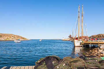 Poster - View at the sea from a jetty to a rocky coast in the Swedish archipelago