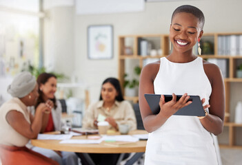 Aufkleber - Black woman, business and tablet, leadership and technology, presentation and speaker with team leader. Happy female, check digital device in meeting with professional mindset and internet search