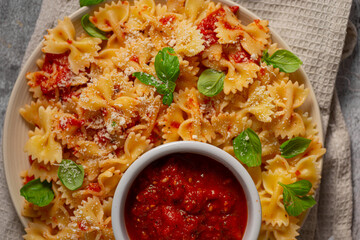 Canvas Print - Homemade pasta with marinara sauce