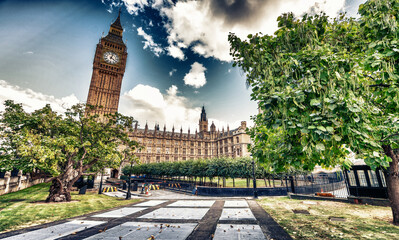 Poster - Westminster Palace and Big Ben with city gardens on a beautiful autumn day, London