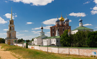 Wall Mural - View of Kremlin and Cathedral in Ryazan at summer day, Russia